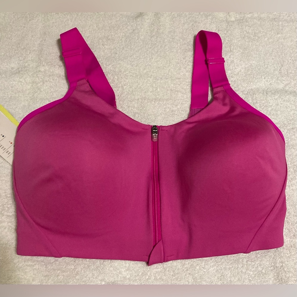 Sports bra  36DD